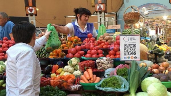 Cryptocurrency Adoption: Ukrainians Can Now Use Cryptos To Pay for Fruits and Vegetables via Paytomat