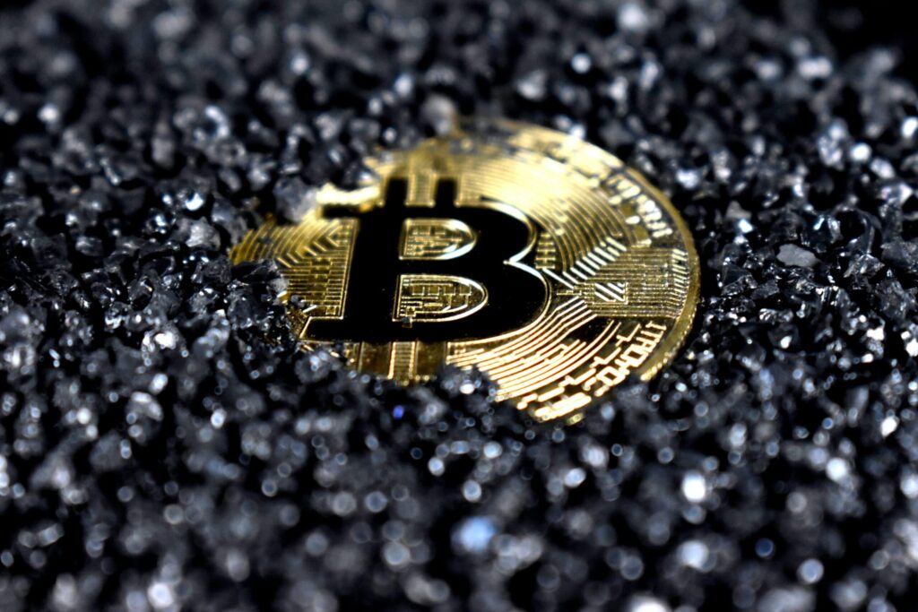 Crypto Platform BlockFi Reveals Withdrawal Freeze Amidst FTX Disaster