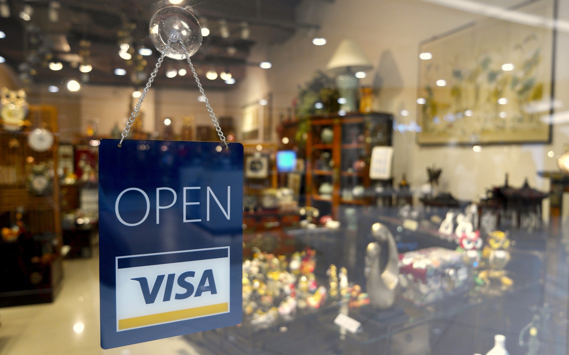 Crypto Mainstream Adoption Boost: Visa Hires More Crypto Devs