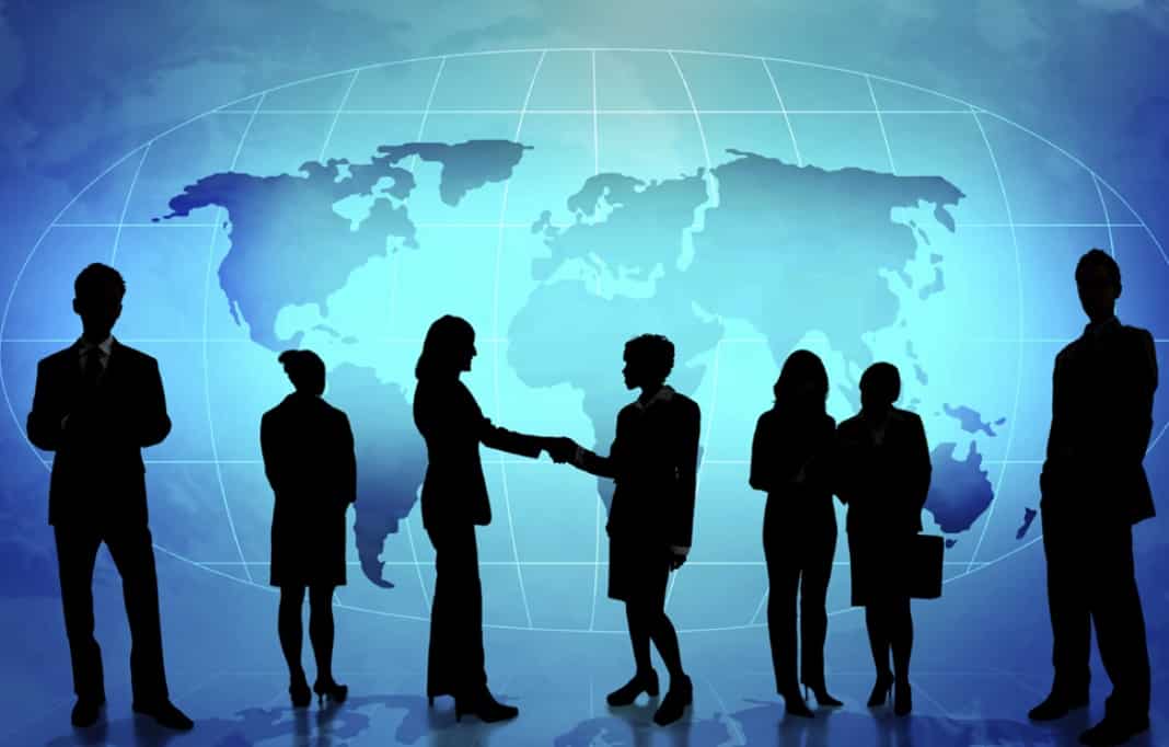 Mind-Blowing Benefits of Decentralization in Business Organizations