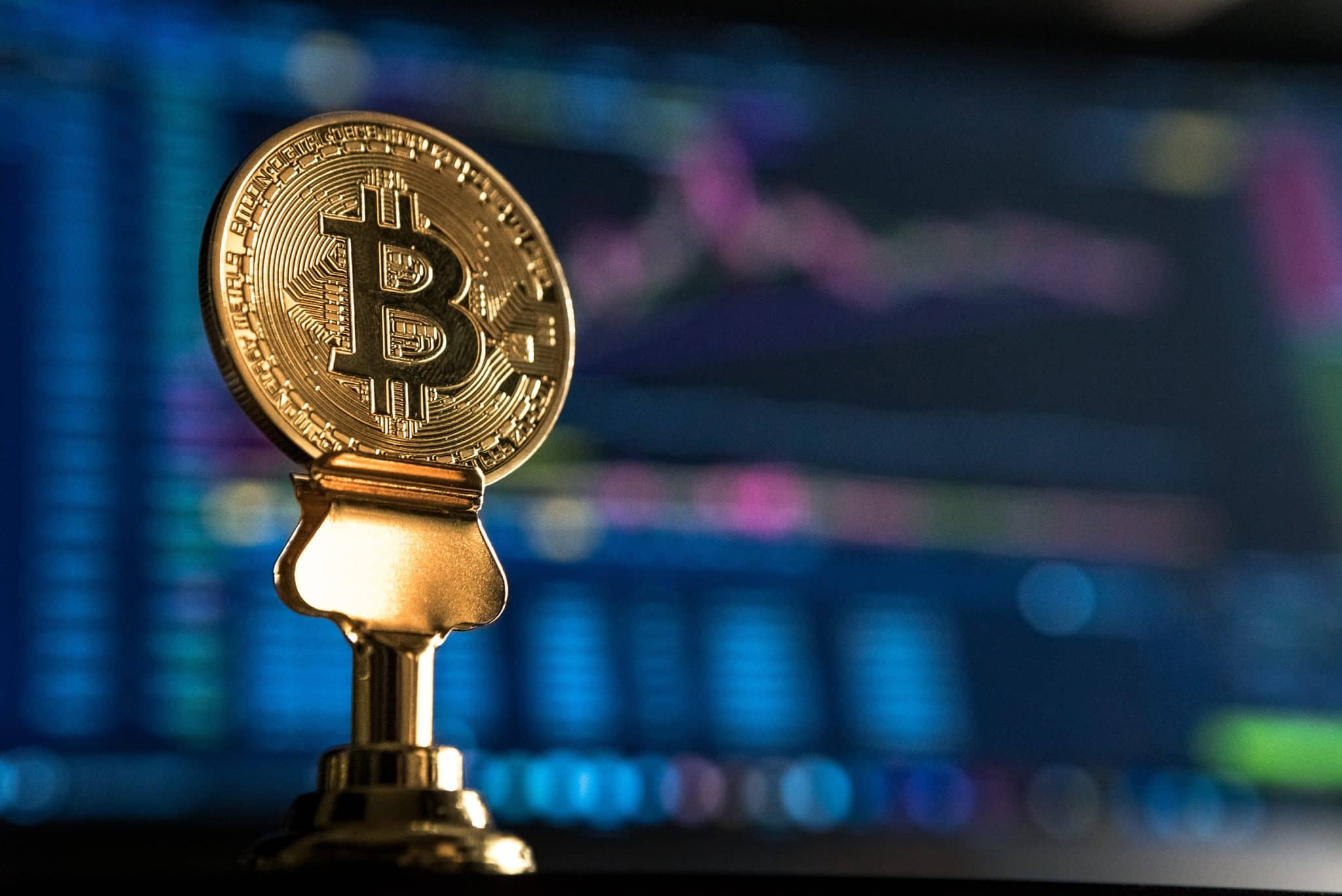 Bitcoin Bullish Prediction Arises; Potential Sell-Off In Stocks Is A Threat