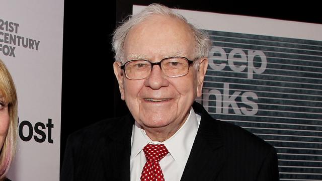 Economy Warning Sign: Warren Buffett Sells $28.8 Billion In Stock