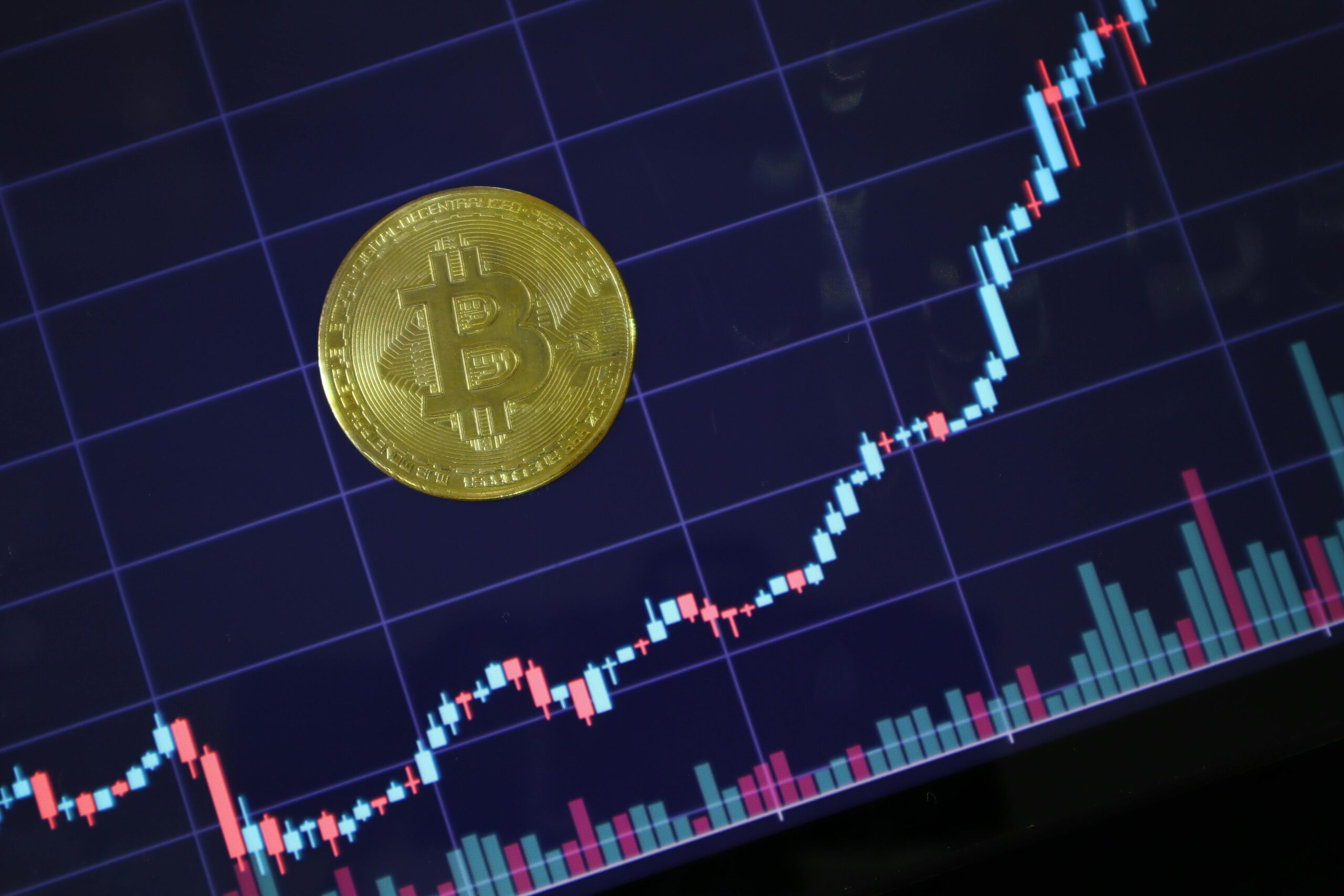 Bitcoin Shows Signs For “Moon Time” – Here Are New Price Targets